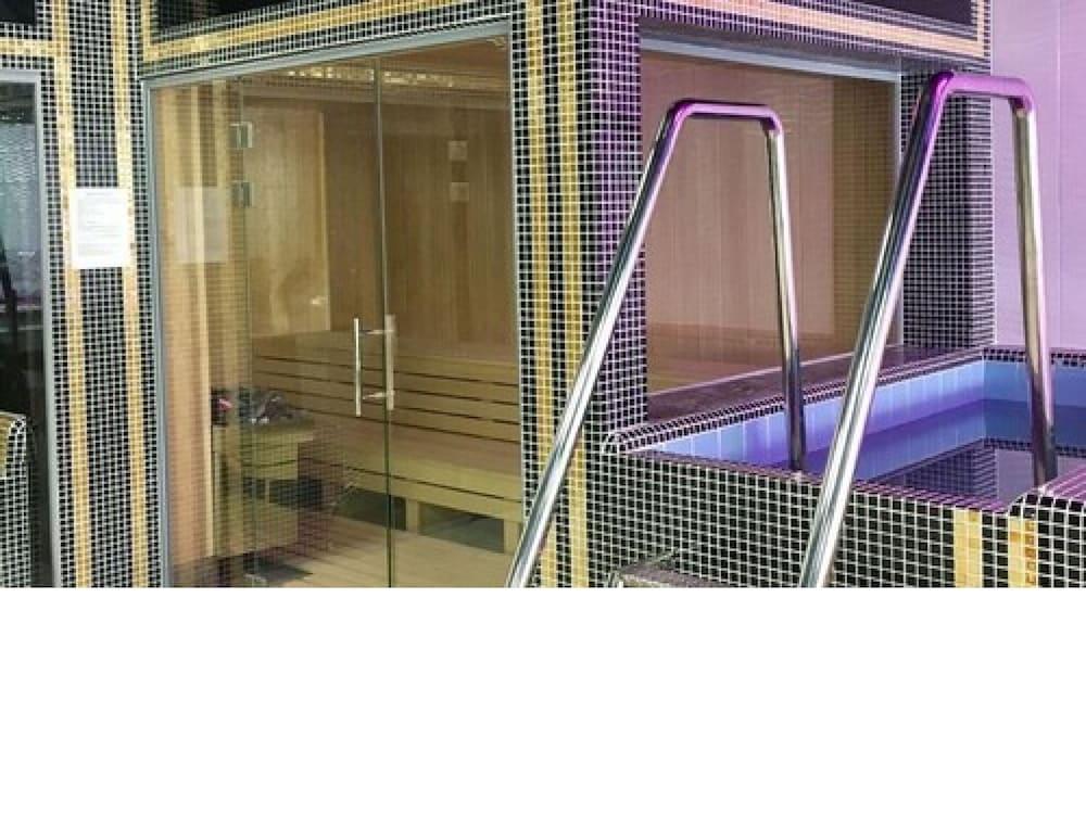רומיה Hotel Business Faltom Gdynia מראה חיצוני תמונה