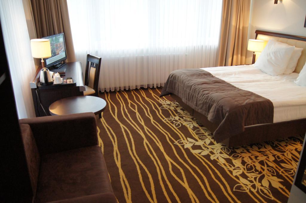 רומיה Hotel Business Faltom Gdynia מראה חיצוני תמונה