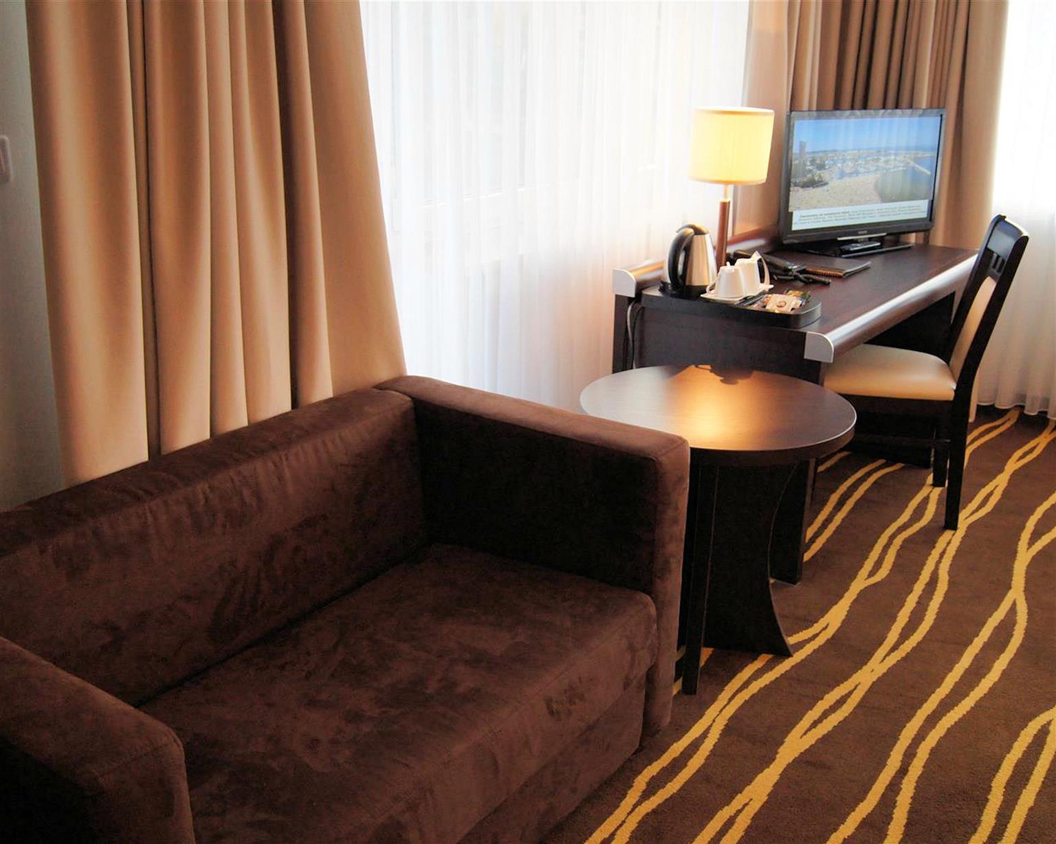 רומיה Hotel Business Faltom Gdynia מראה חיצוני תמונה