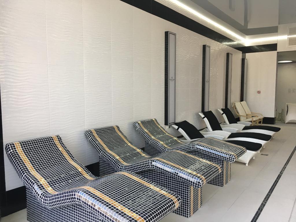רומיה Hotel Business Faltom Gdynia מראה חיצוני תמונה